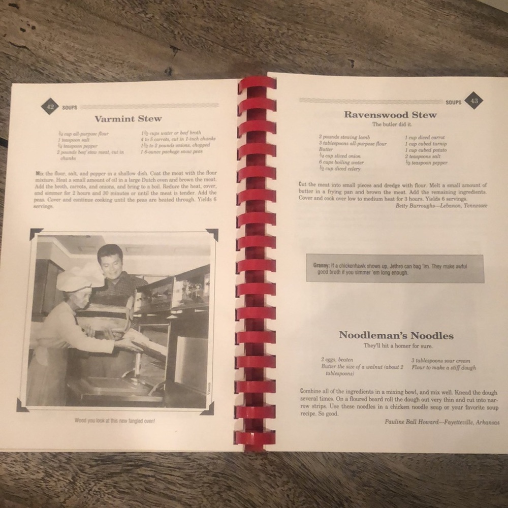 Rare!🦄Granny’s Beverly Hillbillies Spiral Bound Cookbook! - Picture 4 of 11